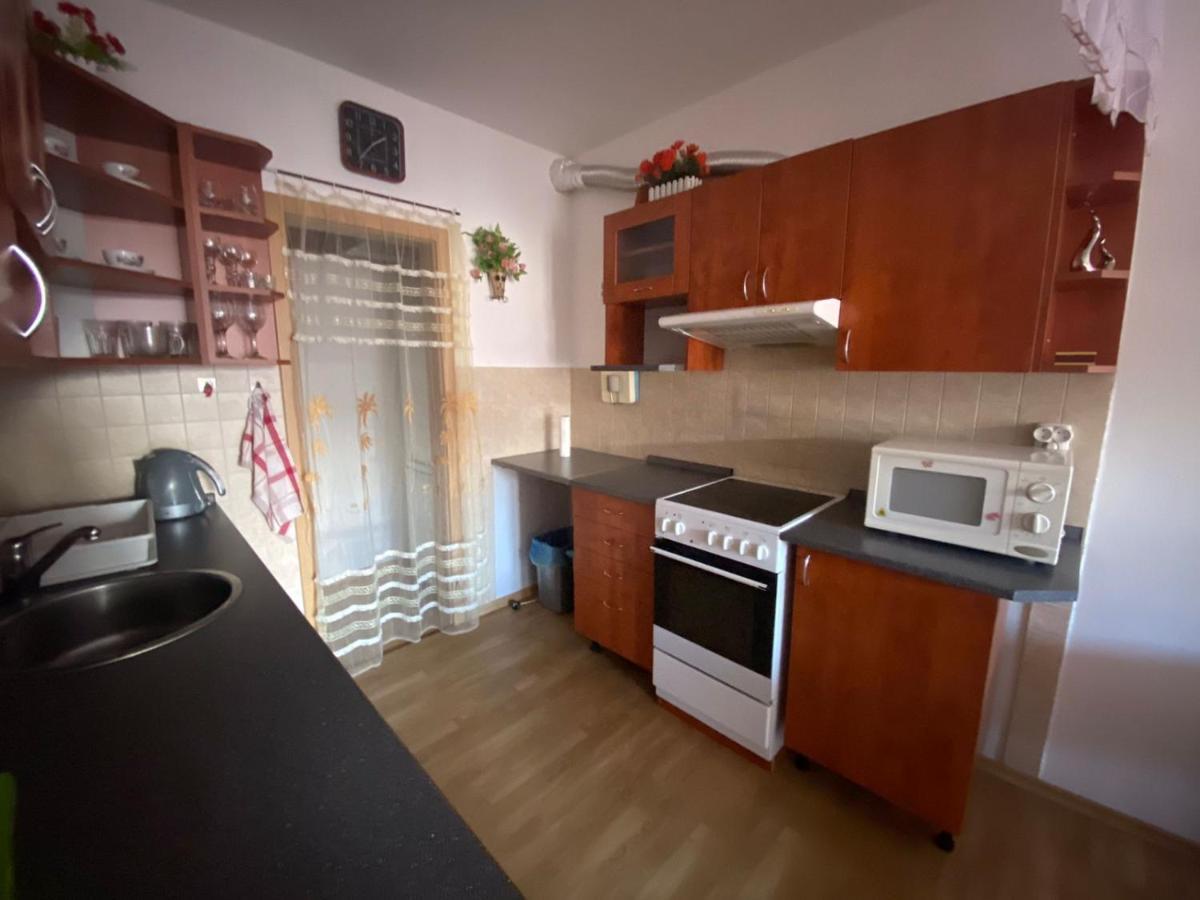 Apartman Tanas Atlantis Tabor Apartment Exterior foto
